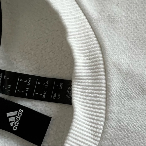Adidas sweatshirt - Picture 3 of 3